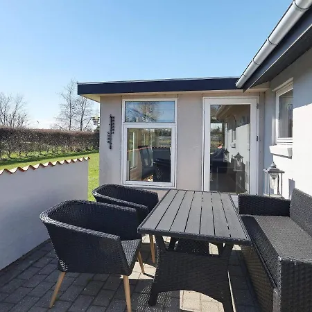 5 Person Holiday In Hals