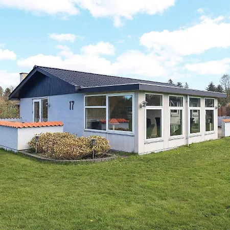 5 Person Holiday In