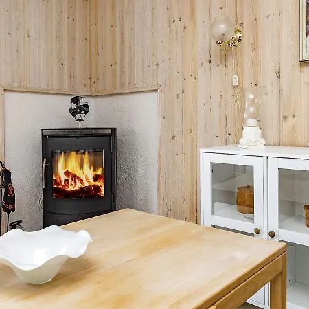 5 Person Holiday In